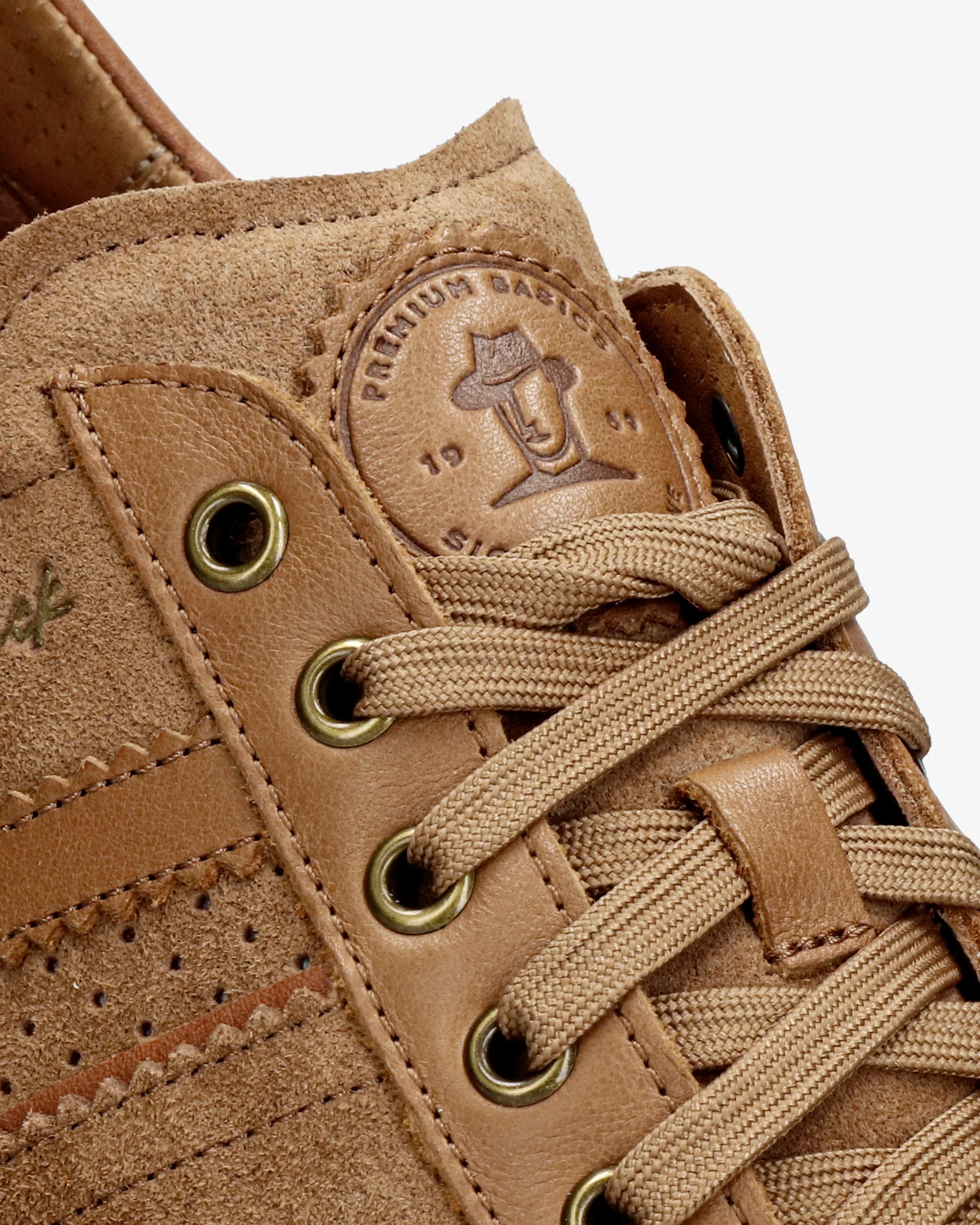 Game C8 Velour Cuero - Image 8